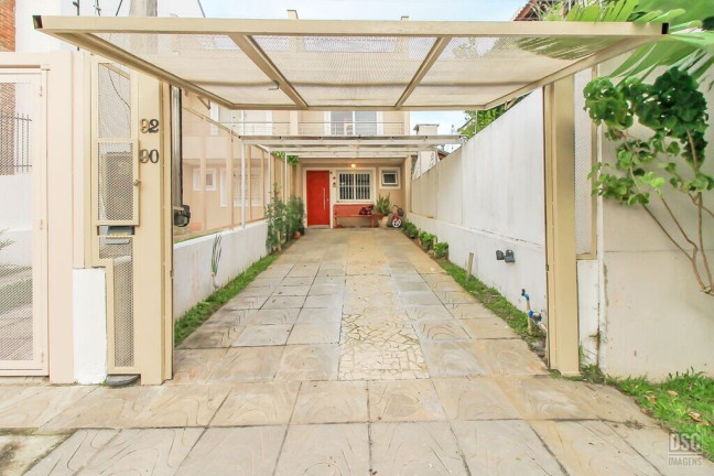 Imagem Casa com 3 Quartos à Venda, 120 m² em Guarujá - Porto Alegre Imagem Casa com 3 Quartos à Venda, 120 m² em Guarujá - Porto Alegre