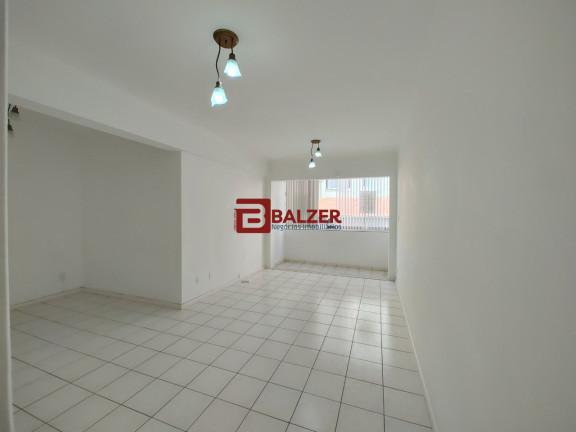 Imagem Apartamento com 3 Quartos à Venda, 122 m² em Centro - Florianópolis Imagem Apartamento com 3 Quartos à Venda, 122 m² em Centro - Florianópolis