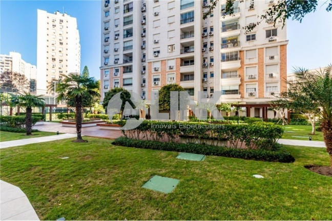 Imagem Apartamento com 2 Quartos à Venda, 68 m² em Passo Da Areia - Porto Alegre