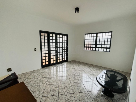 Imagem Casa com 3 Quartos à Venda, 175 m² em Vila Yamada - Araraquara Imagem Casa com 3 Quartos à Venda, 175 m² em Vila Yamada - Araraquara