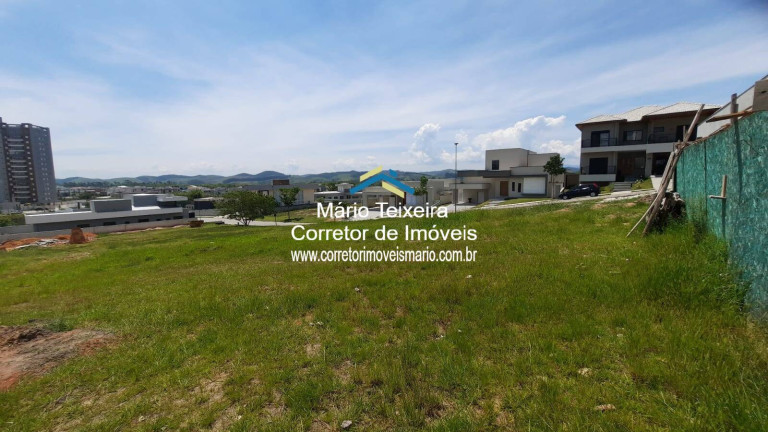 Terreno em Condomínio à Venda, 601 m² em Urbanova - São José Dos Campos