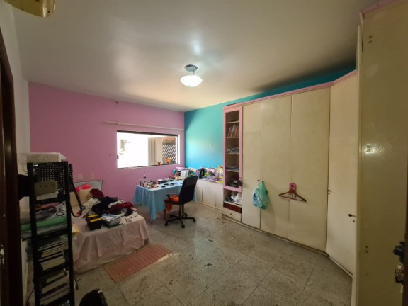 Imagem Casa com 4 Quartos à Venda, 800 m² em Aleixo - Manaus