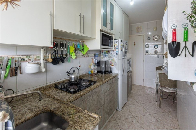 Imagem Apartamento com 3 Quartos à Venda, 72 m² em Cristal - Porto Alegre Imagem Apartamento com 3 Quartos à Venda, 72 m² em Cristal - Porto Alegre