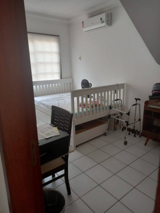 Imagem Casa de Condomínio com 4 Quartos à Venda, 490 m² em Buraquinho - Lauro De Freitas