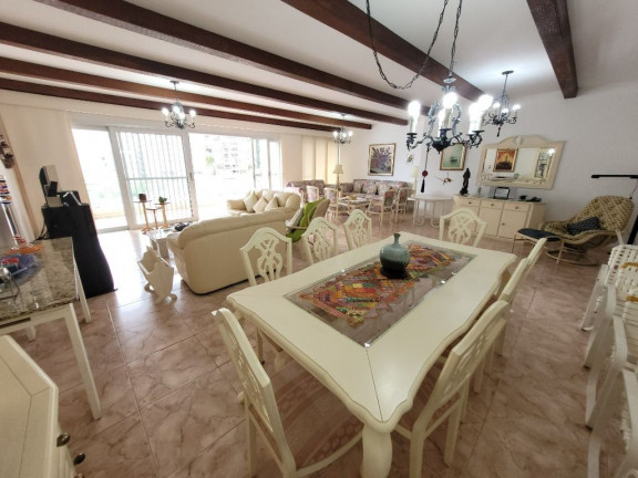 Imagem Apartamento com 4 Quartos à Venda, 250 m² em Pitangueiras - Guarujá Imagem Apartamento com 4 Quartos à Venda, 250 m² em Pitangueiras - Guarujá