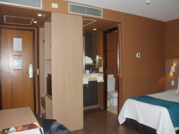 Imagem Flat com 1 Quarto à Venda, 28 m² em Indianópolis - São Paulo Imagem Flat com 1 Quarto à Venda, 28 m² em Indianópolis - São Paulo