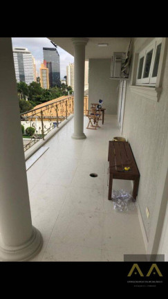 Imagem Casa com 4 Quartos para Alugar, 685 m² em Empresarial 18 Do Forte - Barueri
