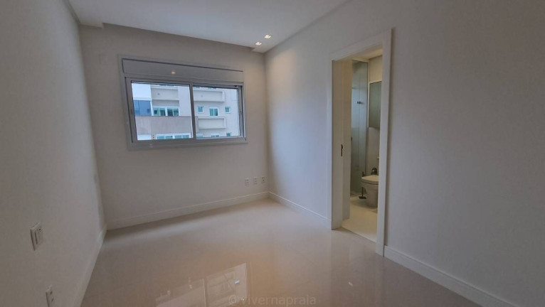 Imagem Apartamento com 4 Quartos à Venda, 144 m² em Centro - Balneário Camboriú Imagem Apartamento com 4 Quartos à Venda, 144 m² em Centro - Balneário Camboriú