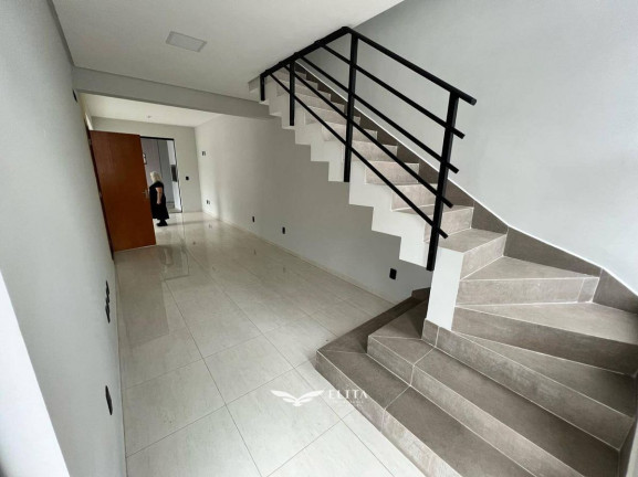 Imagem Sobrado com 3 Quartos à Venda, 220 m² em Los Angeles - Barra Velha Imagem Sobrado com 3 Quartos à Venda, 220 m² em Los Angeles - Barra Velha
