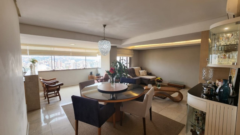 Imagem Apartamento com 3 Quartos à Venda, 206 m² em Menino Deus - Porto Alegre Imagem Apartamento com 3 Quartos à Venda, 206 m² em Menino Deus - Porto Alegre