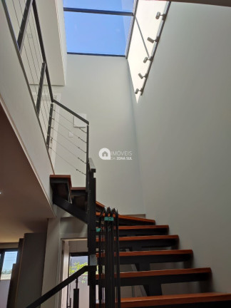 Imagem Casa com 3 Quartos à Venda, 130 m² Imagem Casa com 3 Quartos à Venda, 130 m²