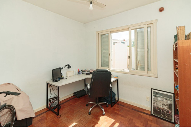 Imagem Imóvel com 2 Quartos à Venda, 63 m² em Santa Cecília - Porto Alegre Imagem Imóvel com 2 Quartos à Venda, 63 m² em Santa Cecília - Porto Alegre