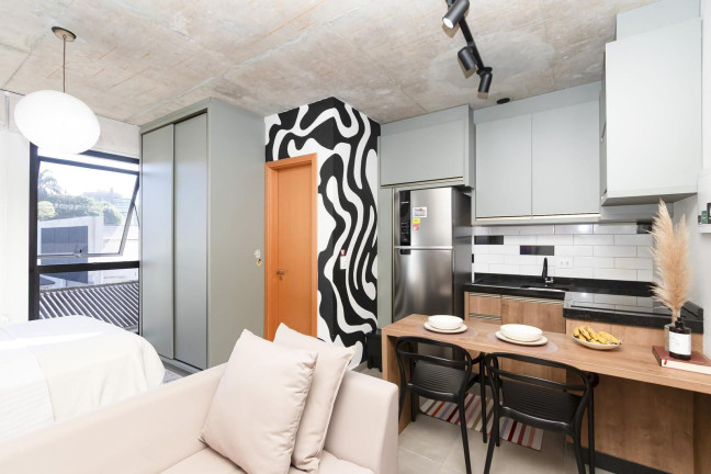 Imagem Kitnet com 1 Quarto à Venda, 25 m² em São Francisco - Curitiba Imagem Kitnet com 1 Quarto à Venda, 25 m² em São Francisco - Curitiba
