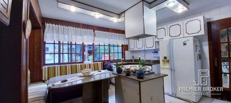 Imagem Casa com 4 Quartos à Venda, 200 m² em Albuquerque - Teresópolis Imagem Casa com 4 Quartos à Venda, 200 m² em Albuquerque - Teresópolis