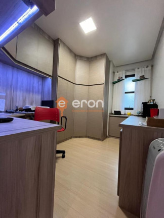 Imagem Apartamento com 4 Quartos à Venda, 164 m²