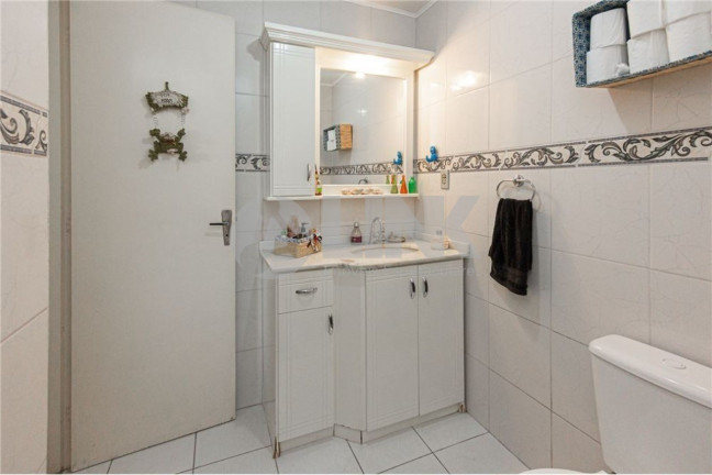 Imagem Apartamento com 3 Quartos à Venda, 72 m² em Cristal - Porto Alegre Imagem Apartamento com 3 Quartos à Venda, 72 m² em Cristal - Porto Alegre