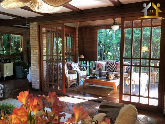 Imagem Casa de Condomínio com 4 Quartos à Venda, 450 m² em Granja Viana - Carapicuíba Imagem Casa de Condomínio com 4 Quartos à Venda, 450 m² em Granja Viana - Carapicuíba