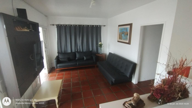 Imagem Casa com 5 Quartos para Alugar,  em Cachoeira Do Bom Jesus - Florianópolis