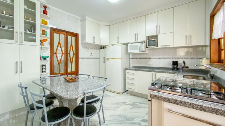 Imagem Casa com 5 Quartos à Venda, 275 m² em Cambuci - São Paulo Imagem Casa com 5 Quartos à Venda, 275 m² em Cambuci - São Paulo