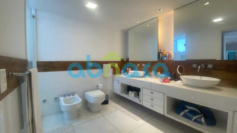 Imagem Cobertura com 4 Quartos à Venda, 680 m² em Copacabana - Rio De Janeiro Imagem Cobertura com 4 Quartos à Venda, 680 m² em Copacabana - Rio De Janeiro