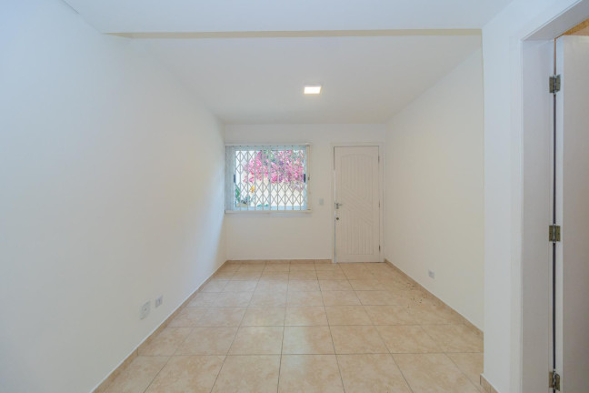 Imagem Sobrado com 3 Quartos para Alugar, 139 m² em Barreirinha - Curitiba Imagem Sobrado com 3 Quartos para Alugar, 139 m² em Barreirinha - Curitiba