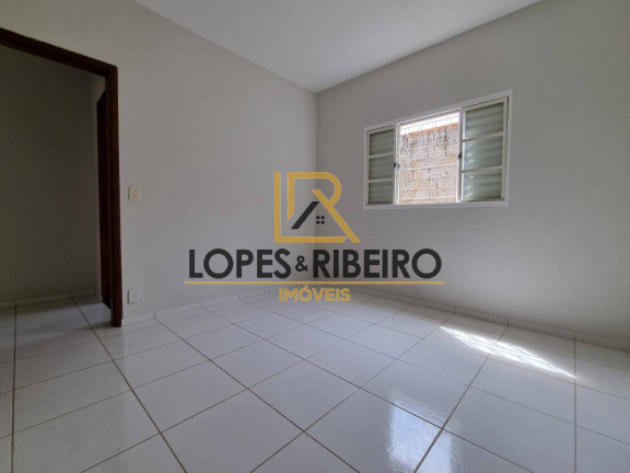 Imagem Casa com 2 Quartos à Venda, 250 m² em Jardim Itamarati - Botucatu Imagem Casa com 2 Quartos à Venda, 250 m² em Jardim Itamarati - Botucatu