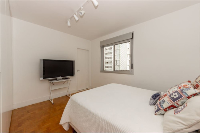 Imagem Apartamento com 3 Quartos à Venda, 198 m² em Itaim Bibi - São Paulo