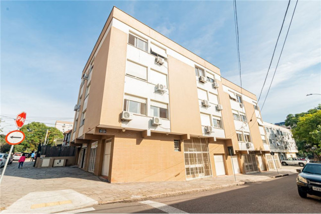 Imóvel com 4 Quartos à Venda,  em Vila Ipiranga - Porto Alegre