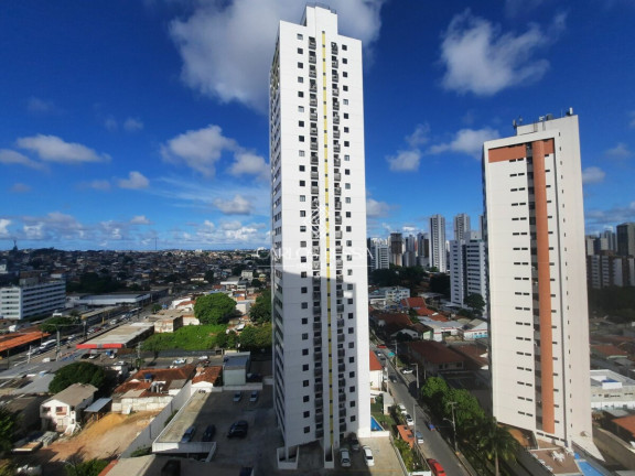 Imagem Apartamento com 3 Quartos à Venda, 67 m² em Casa Amarela - Recife