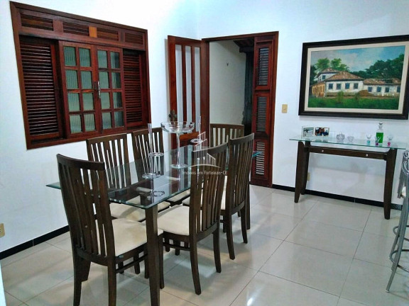 Imagem Casa com 4 Quartos à Venda, 220 m² em Cajazeiras - Fortaleza Imagem Casa com 4 Quartos à Venda, 220 m² em Cajazeiras - Fortaleza