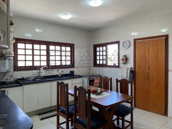 Imagem Imóvel com 3 Quartos à Venda, 301 m² em Parque Dom Henrique - Cotia Imagem Imóvel com 3 Quartos à Venda, 301 m² em Parque Dom Henrique - Cotia