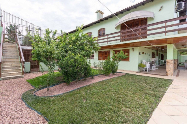 Imagem Casa com 4 Quartos à Venda, 725 m² em Vila Assunção - Porto Alegre Imagem Casa com 4 Quartos à Venda, 725 m² em Vila Assunção - Porto Alegre