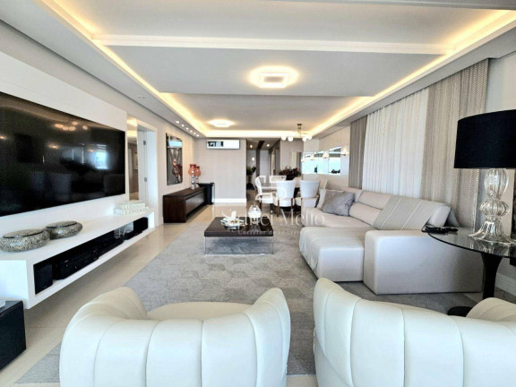 Imagem Apartamento com 3 Quartos à Venda, 207 m² em Frente Mar Barra Sul - Balneário Camboriú