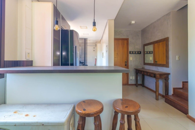 Imagem Apartamento com 2 Quartos à Venda, 82 m² em Passo Da Areia - Porto Alegre