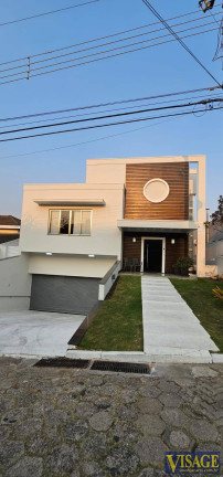 Casa de Condomínio com 3 Quartos à Venda,  em Jd. Coleginho - Jacareí