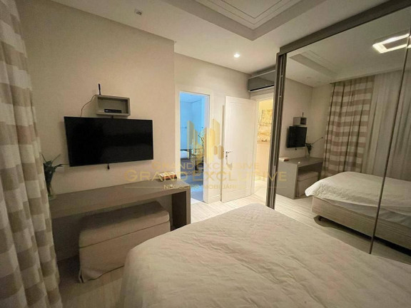Imagem Apartamento com 3 Quartos à Venda, 150 m² em Centro - Balneário Camboriú Imagem Apartamento com 3 Quartos à Venda, 150 m² em Centro - Balneário Camboriú
