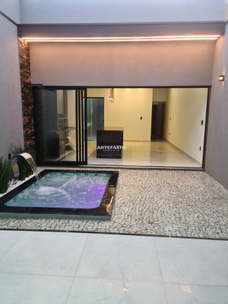 Imagem Casa com 2 Quartos à Venda, 100 m² Imagem Casa com 2 Quartos à Venda, 100 m²