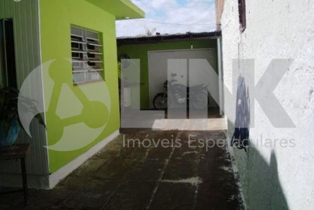Imagem Casa com 3 Quartos à Venda, 300 m² em Sarandi - Porto Alegre Imagem Casa com 3 Quartos à Venda, 300 m² em Sarandi - Porto Alegre