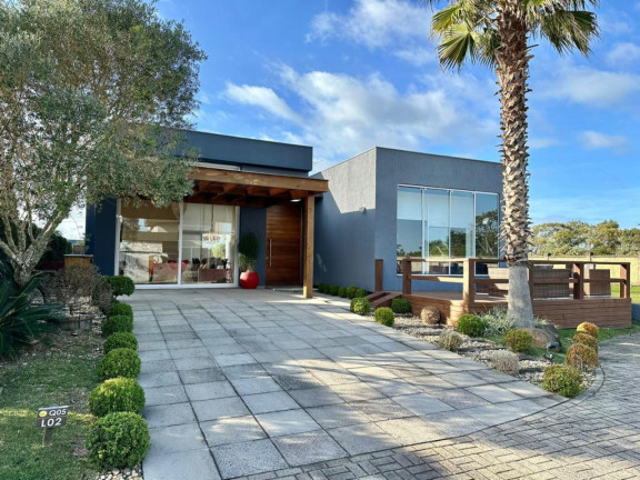 Imagem Casa com 4 Quartos à Venda, 200 m² em Arco Iris - Capao Da Canoa Imagem Casa com 4 Quartos à Venda, 200 m² em Arco Iris - Capao Da Canoa