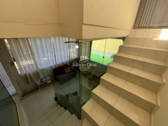 Imagem Sobrado com 6 Quartos à Venda, 163 m² em Barra Do Sai - Itapoá