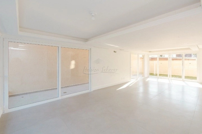 Imagem Casa com 3 Quartos à Venda, 288 m² em Vila Assunção - Porto Alegre Imagem Casa com 3 Quartos à Venda, 288 m² em Vila Assunção - Porto Alegre