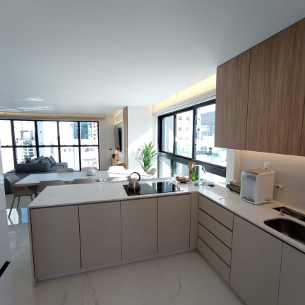 Imagem Apartamento com 4 Quartos à Venda, 225 m² em Centro - Balneário Camboriú Imagem Apartamento com 4 Quartos à Venda, 225 m² em Centro - Balneário Camboriú