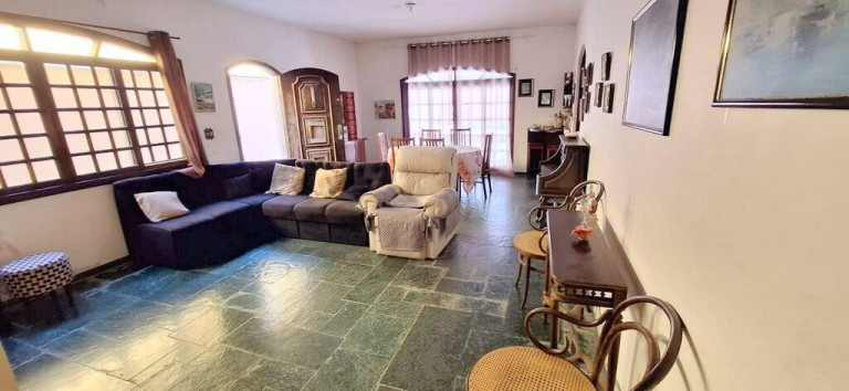 Imagem Casa com 3 Quartos à Venda, 350 m² em Estância Balneária Maria Helena Novaes - Peruíbe Imagem Casa com 3 Quartos à Venda, 350 m² em Estância Balneária Maria Helena Novaes - Peruíbe