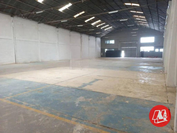 Imagem Galpão para Alugar, 1.070 m² em São João - Porto Alegre Imagem Galpão para Alugar, 1.070 m² em São João - Porto Alegre