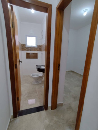 Imagem Casa com 3 Quartos à Venda, em Guilhermina - Praia Grande Imagem Casa com 3 Quartos à Venda, em Guilhermina - Praia Grande