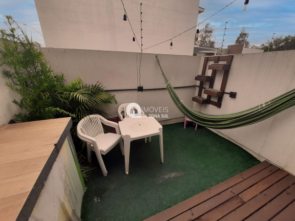 Imagem Casa com 2 Quartos à Venda, 90 m² Imagem Casa com 2 Quartos à Venda, 90 m²