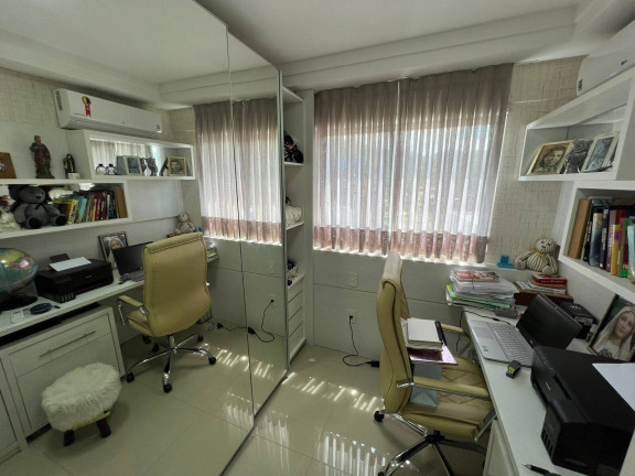 Imagem Apartamento com 2 Quartos à Venda, 57 m² em Centro - Balneário Camboriú