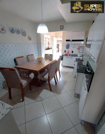 Imagem Casa com 4 Quartos à Venda, 202 m² em Centro - Pelotas