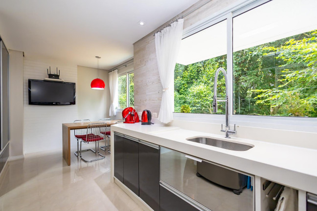 Imagem Casa de Condomínio com 4 Quartos à Venda, 350 m² em Orleans - Curitiba Imagem Casa de Condomínio com 4 Quartos à Venda, 350 m² em Orleans - Curitiba