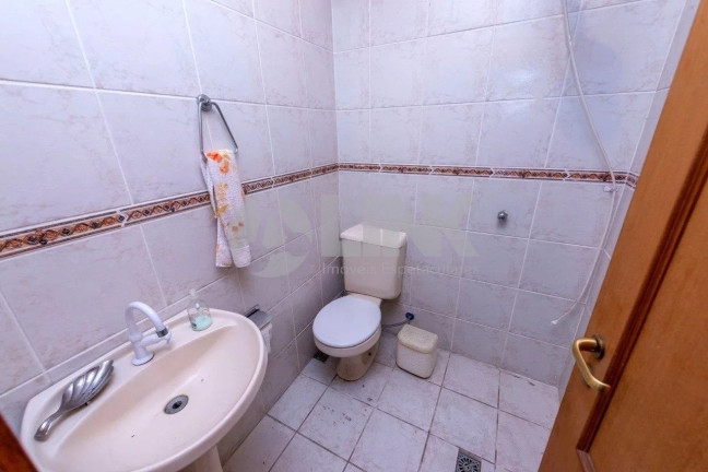 Imagem Casa com 5 Quartos à Venda, 409 m² em Higienópolis - Porto Alegre Imagem Casa com 5 Quartos à Venda, 409 m² em Higienópolis - Porto Alegre